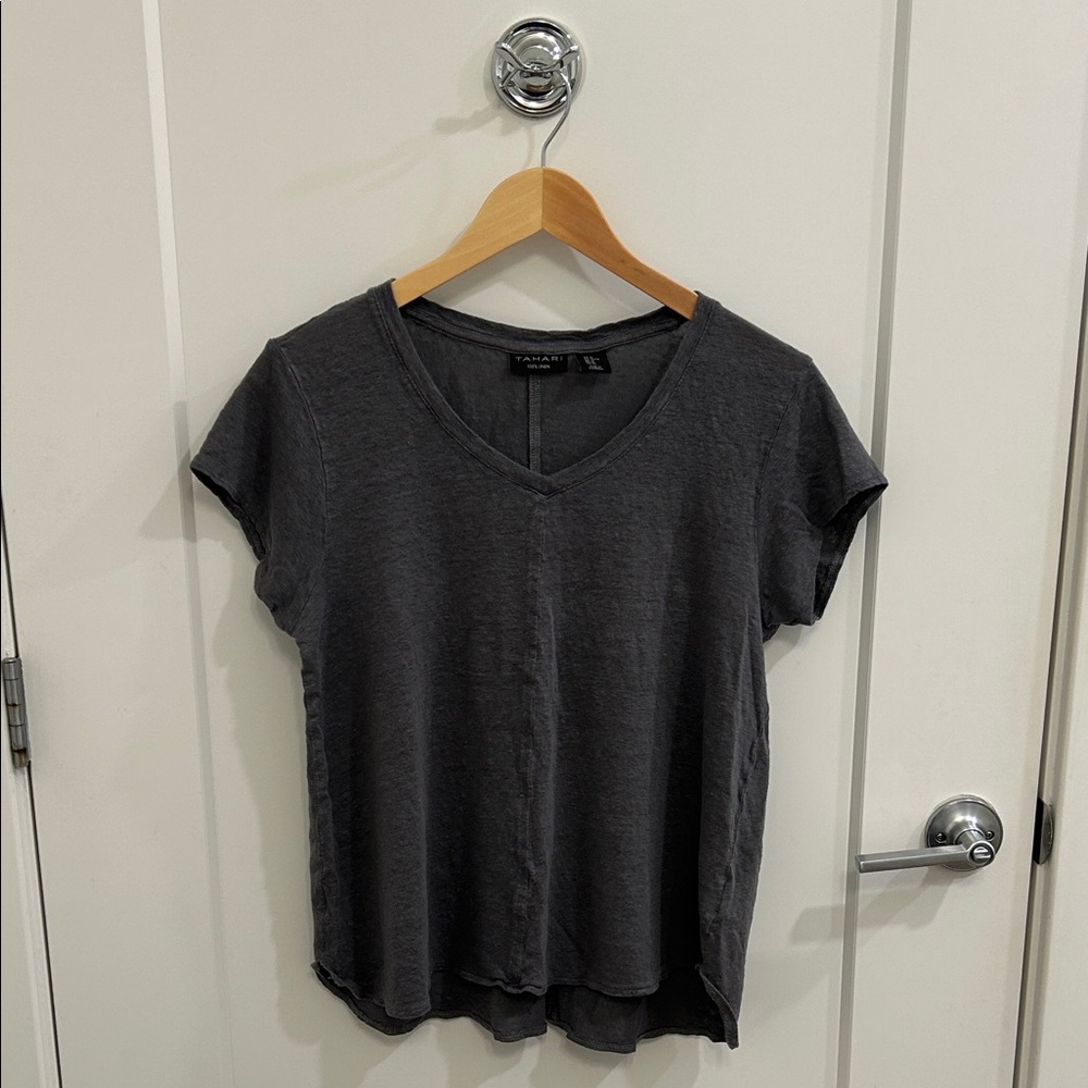 Tahari Dark Gray Short Sleeve V-Neck Tee